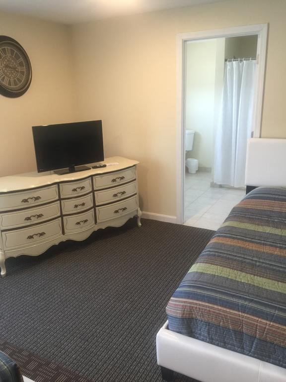 Misquamicut Beach Front Inn Westerly Zewnętrze zdjęcie