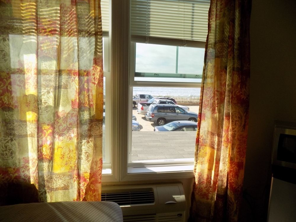 Misquamicut Beach Front Inn Westerly Zewnętrze zdjęcie