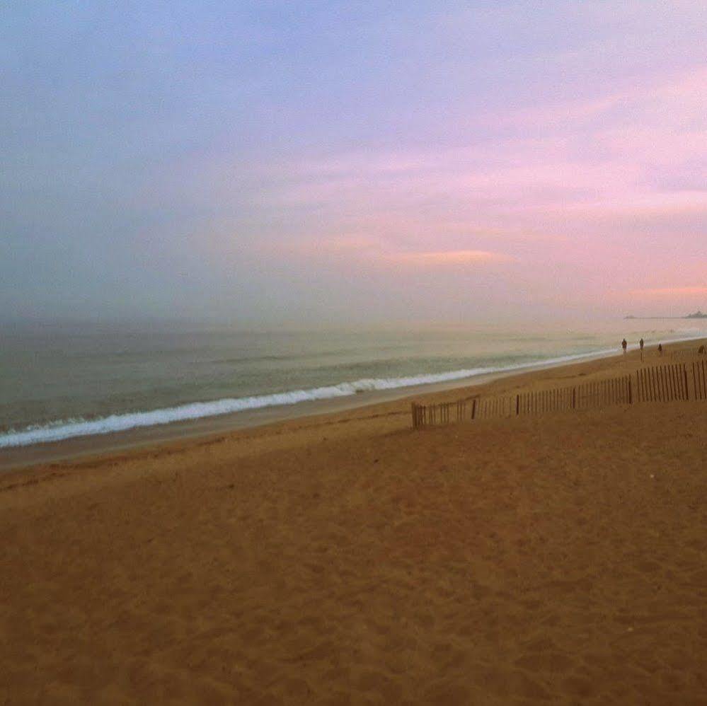 Misquamicut Beach Front Inn Westerly Zewnętrze zdjęcie