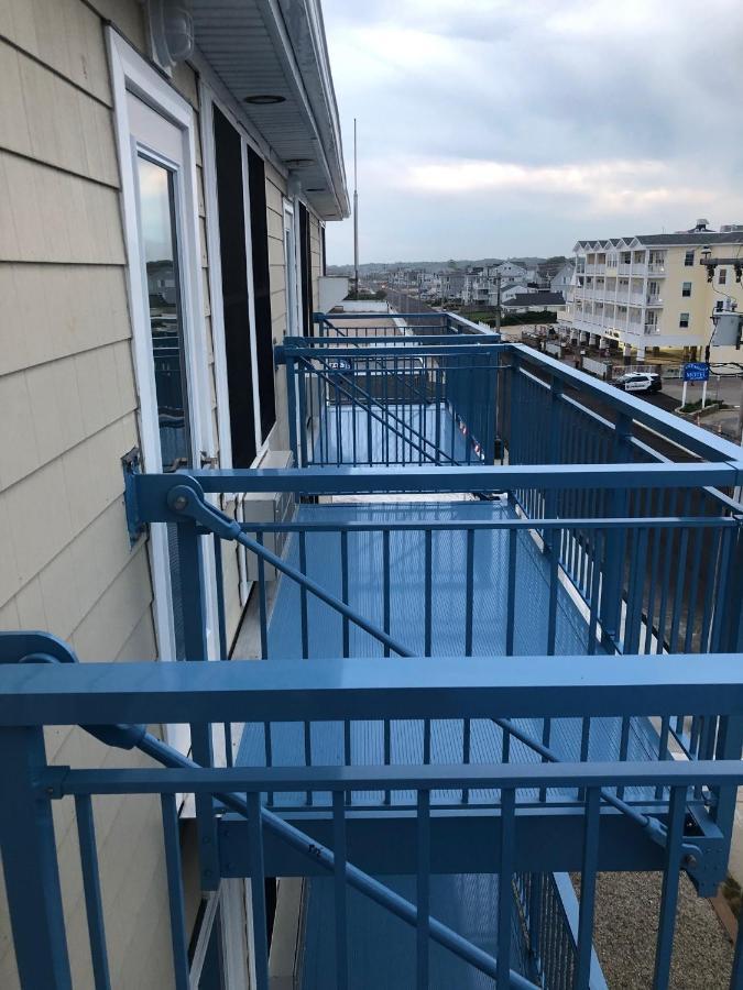 Misquamicut Beach Front Inn Westerly Zewnętrze zdjęcie